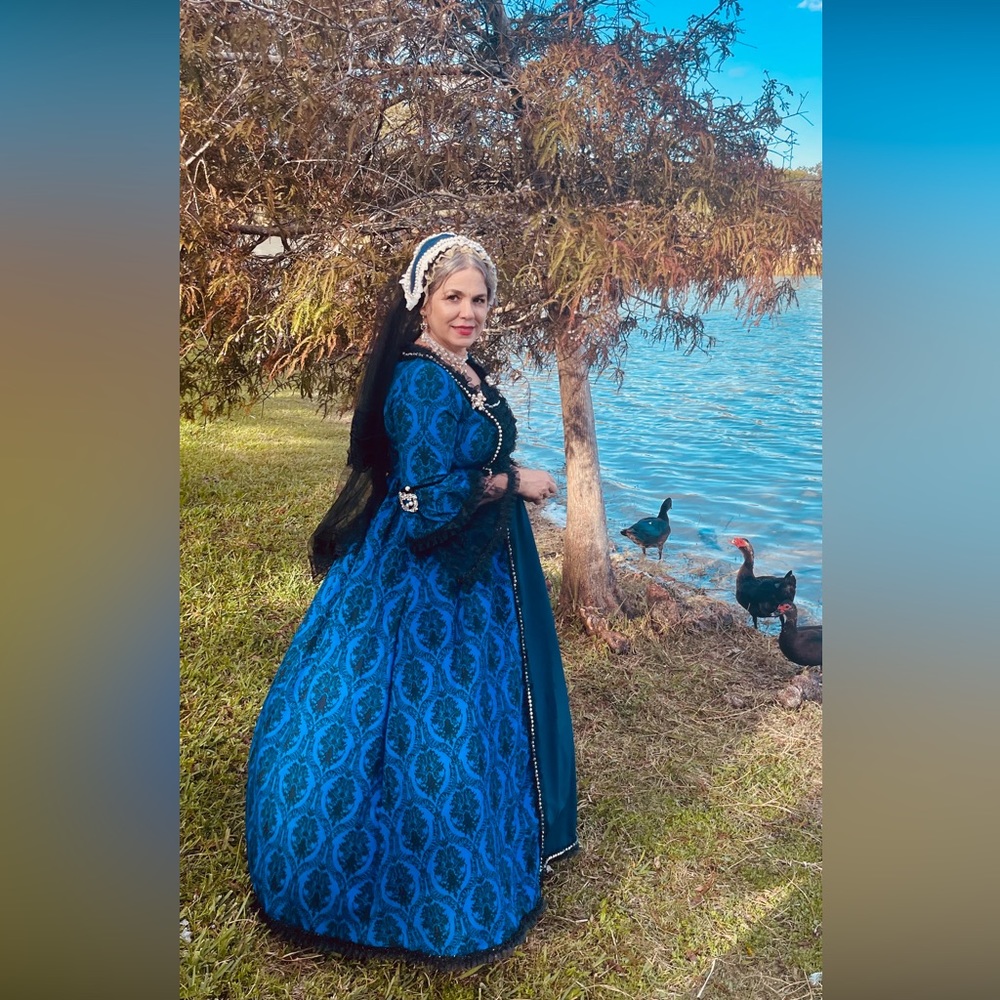 Renaissance Dress, Medival Outfit, Victorian Anne Boleyn View 5